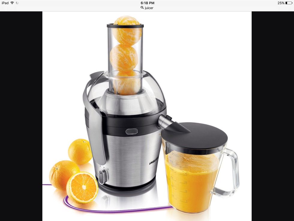 Un presse-agrumes est utilisé pour faire du jus. Je peux utiliser un presse-agrumes pour faire du jus d'orange.