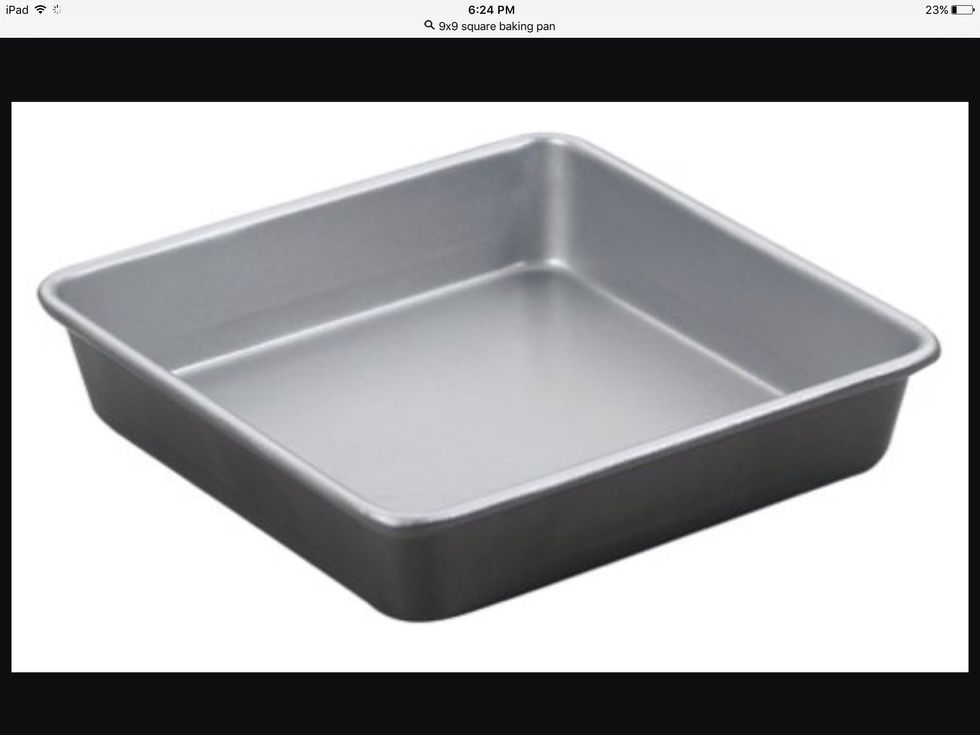 Un plat de cuisson carré 9x9 est utilisé pour cuire les choses. Je peux l'utiliser pour cuire un gâteau.