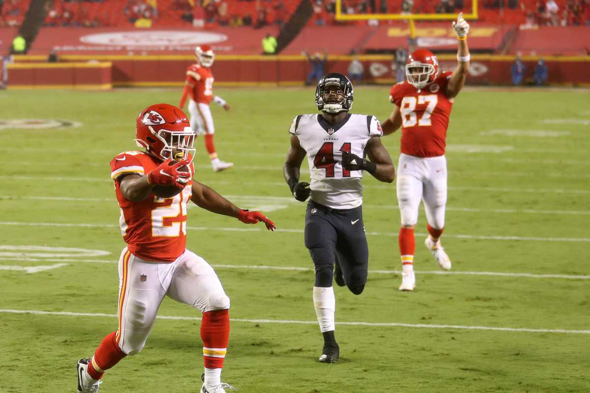 Chiefs rookie put Texans run defense on notice in season opener
