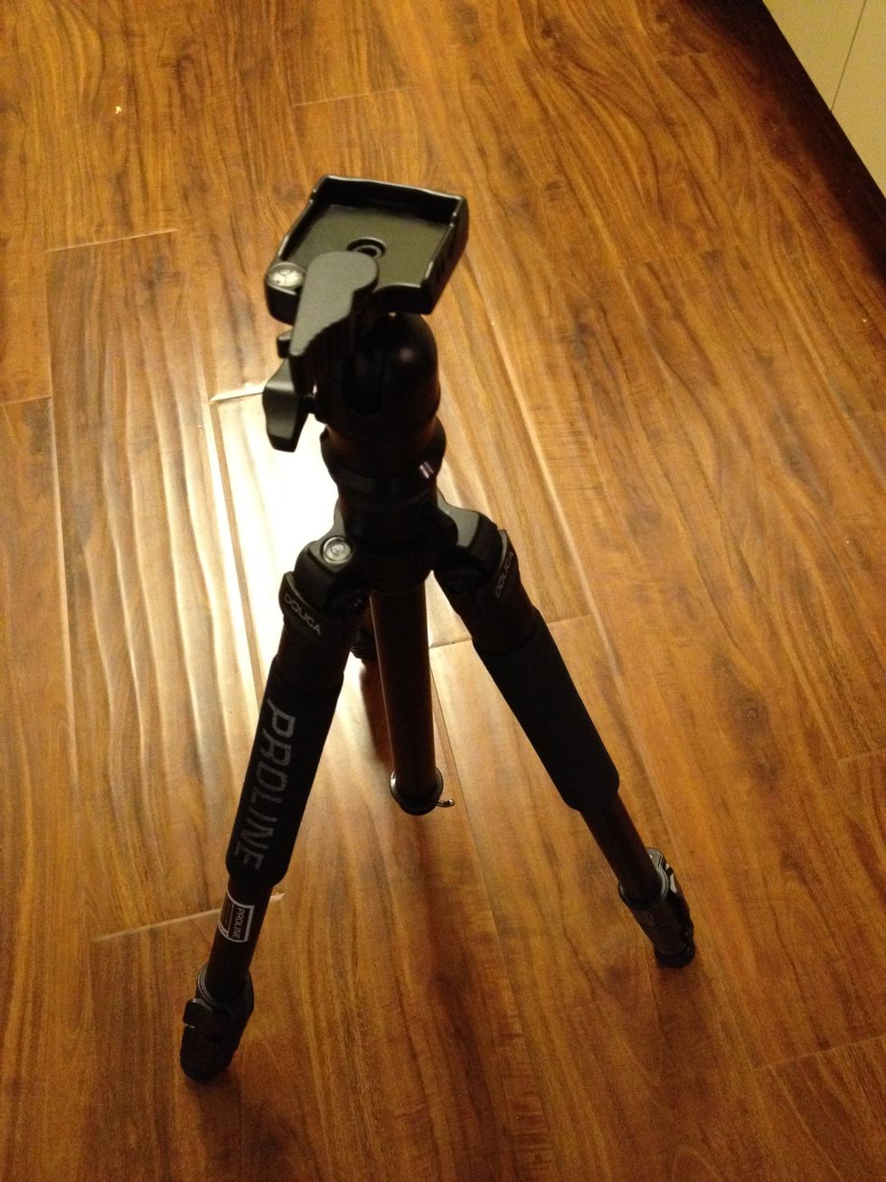 How to use tripod for your phone! B+C Guides