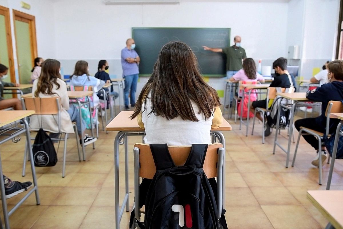 Le scuole sono senza mascherine