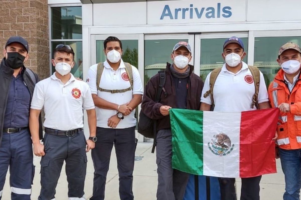 A 'sister city' in Mexico has sent volunteer firefighters to help with Oregon blazes