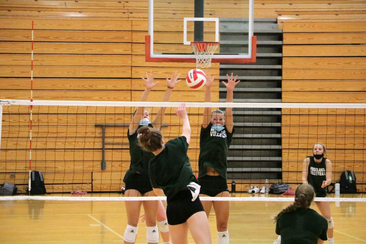VYPE U: Woodlands Volleyball Masks up