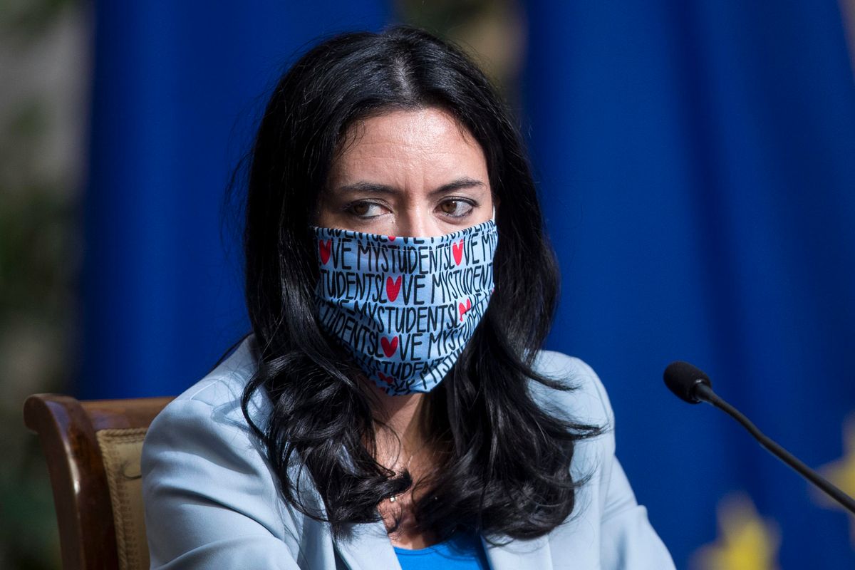 Quell’avvertimento velato a chi torna in classe