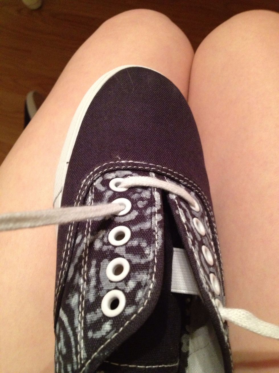 How to lace a shoe hidden knot style B+C Guides