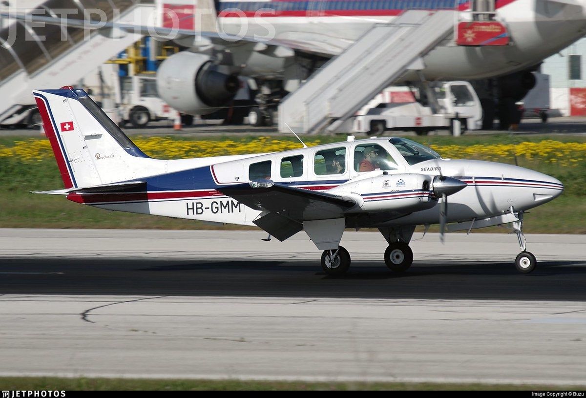 Aerei dalla Francia per le Ong dei migranti