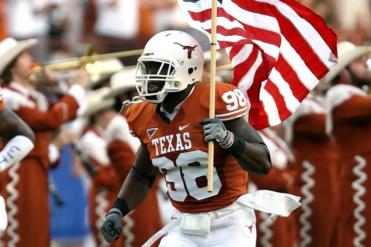Texas Longhorns jump into AP’s top 10 after Saturday win
