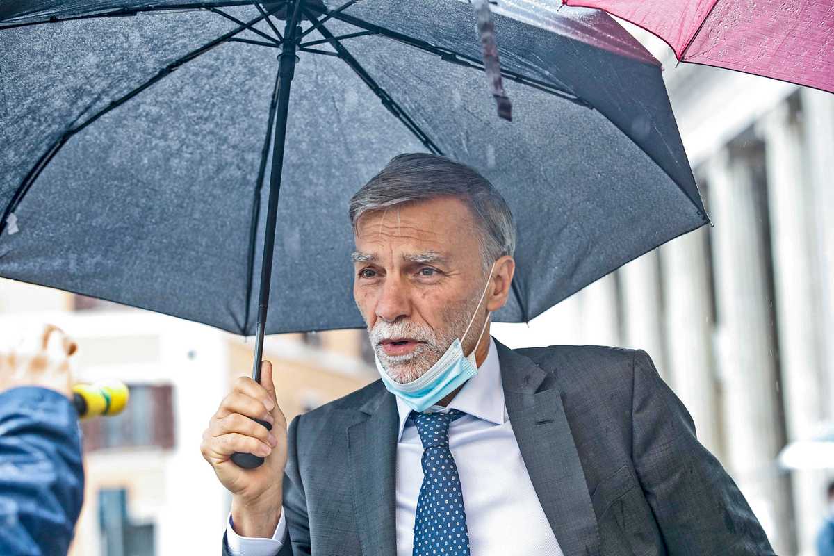 Mazzette e appalti su misura: sott’inchiesta il «feudo» di Delrio