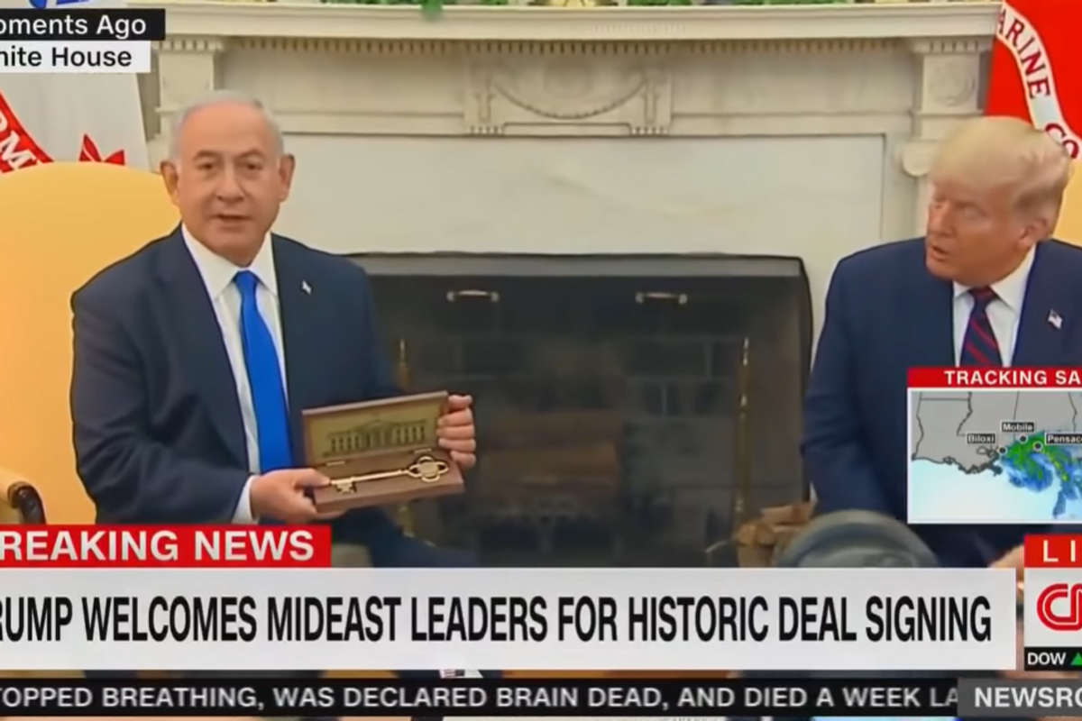 Trump Gives Netanyahu Fake 'Key To White House' To Celebrate Fake Peace Deal. So That's On Brand!