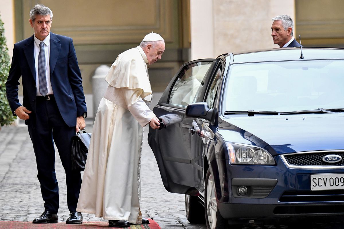 Caos in Vaticano: il Papa non vedrà Pompeo