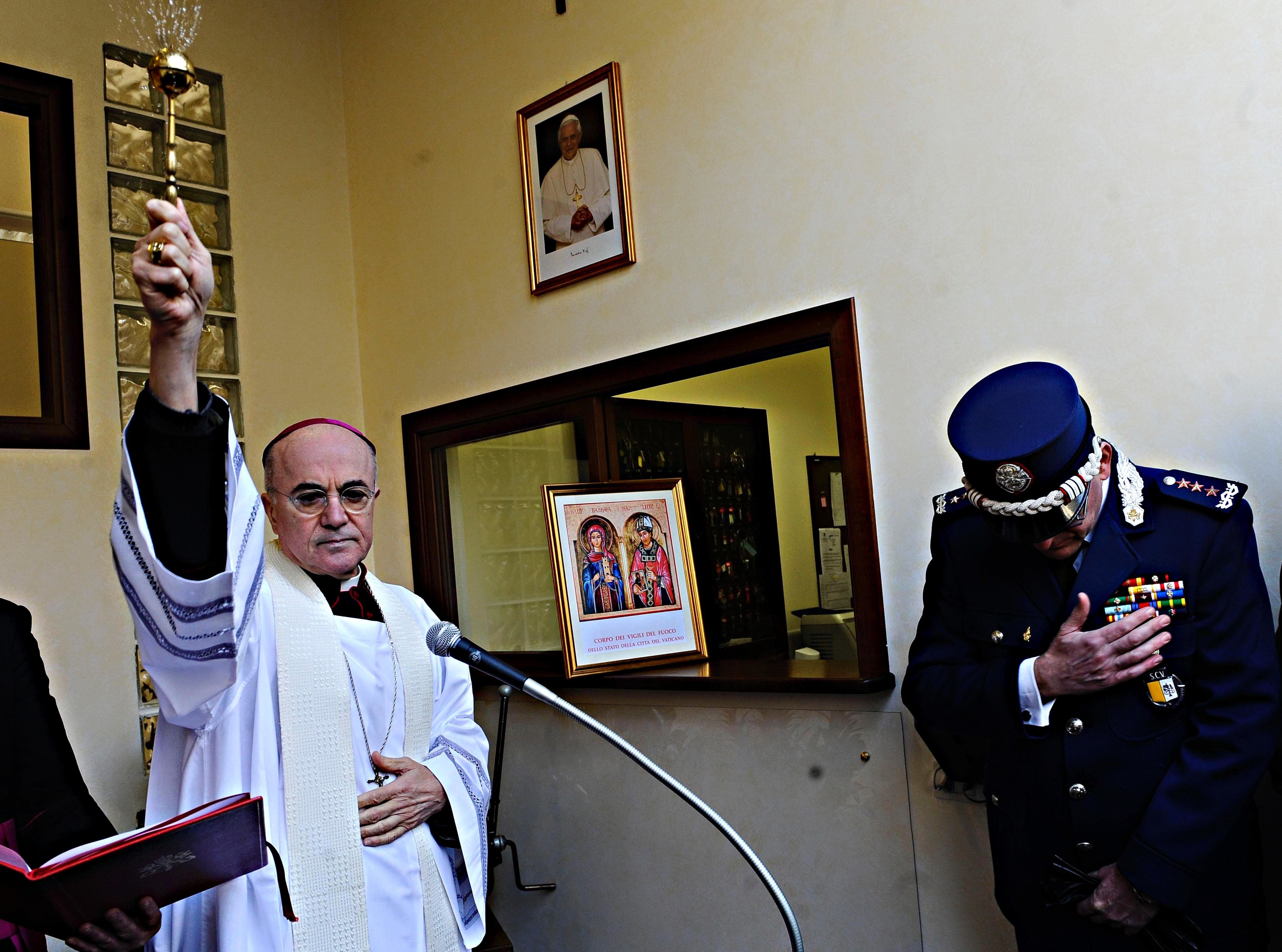 Questa voglia di ghigliottina logora la Chiesa