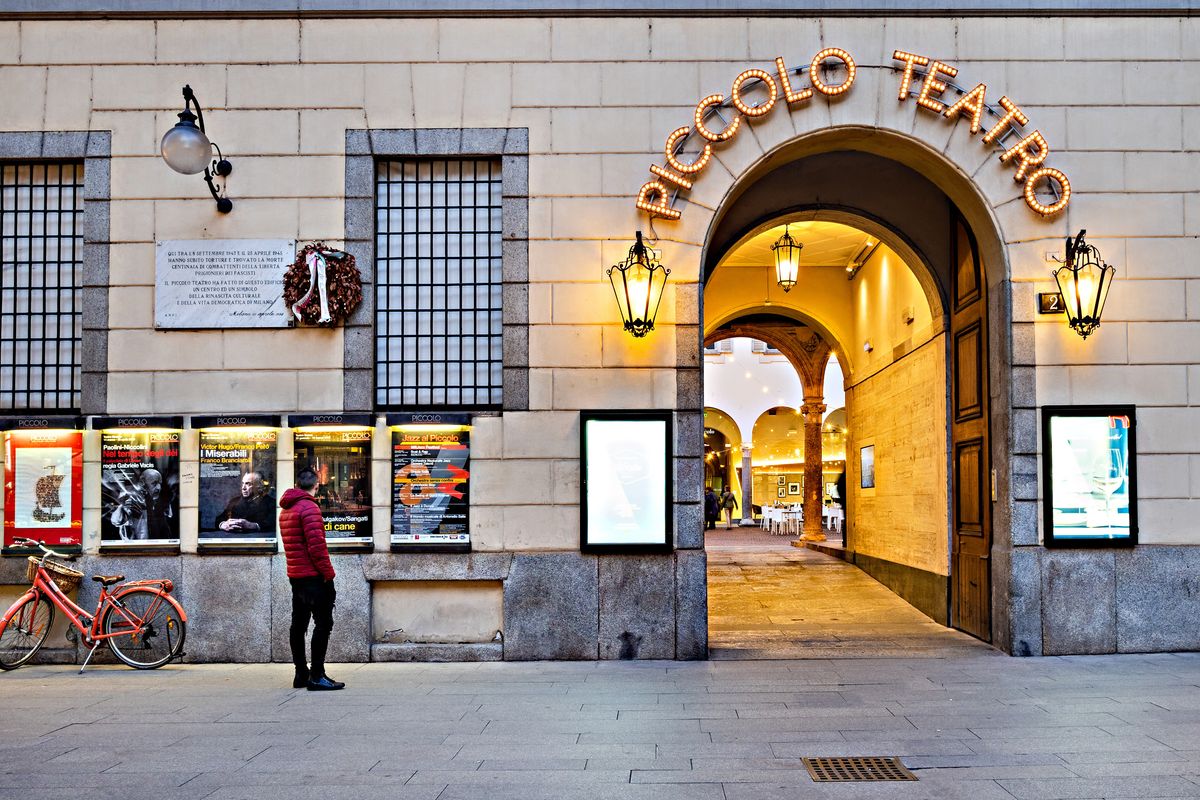 Il «golpe» di Sala sul Piccolo Teatro. Allarga il cda per scavalcare la Lega