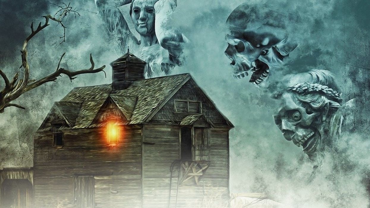 Haunted House Actors Describe The Moment A Guest Caused Them To Break Character
