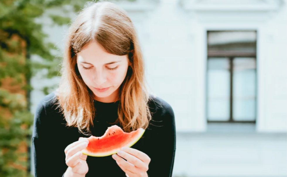 I Talked To My Therapist, And Here Are 7 Things Everyone Should Know About Anorexia