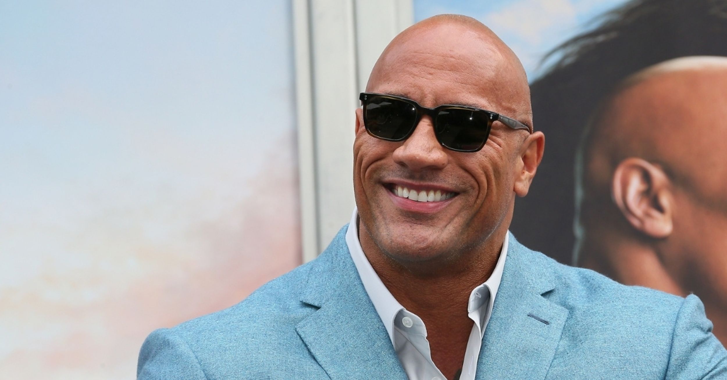 Dwayne Johnson Passes 200m IG Followers: VIDEO - Comic Sands