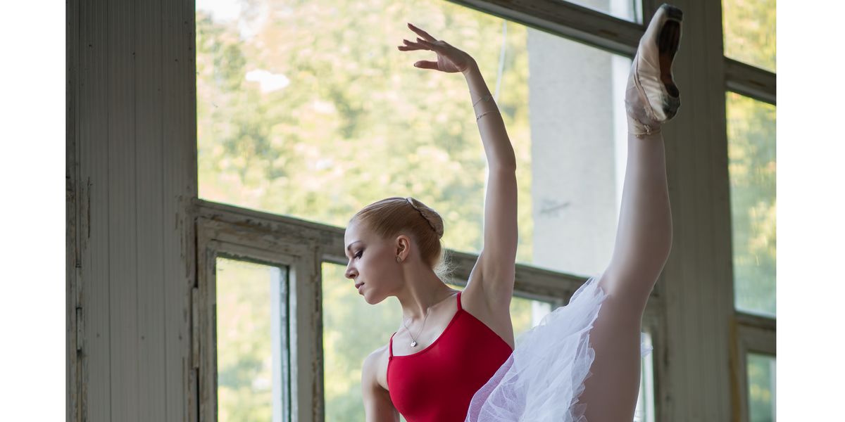 Improve Your Extensions With These 3 Strengthening Exercises Pointe Improve Your Extensions With These 3 Strengthening Exercises Pointe