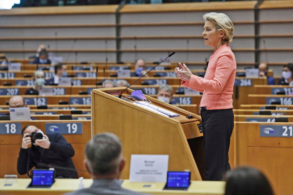 «I soldi della Ue arrivano se fate i bravi»