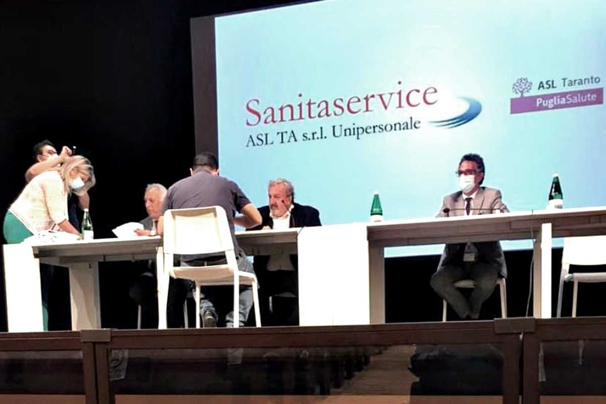 Emiliano distribuisce assunzioni elettorali