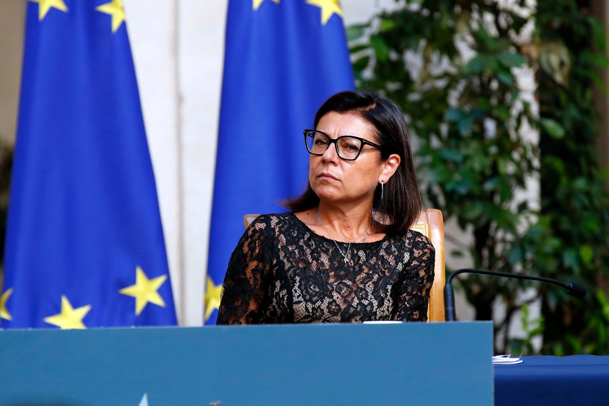 La De Micheli fa flop nelle Marche: promette soldi e raccoglie fischi