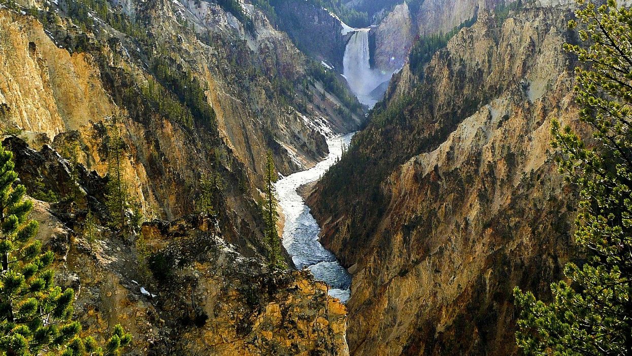 Michelob Ultra will pay you $50,000 to spend 6 months photographing national parks