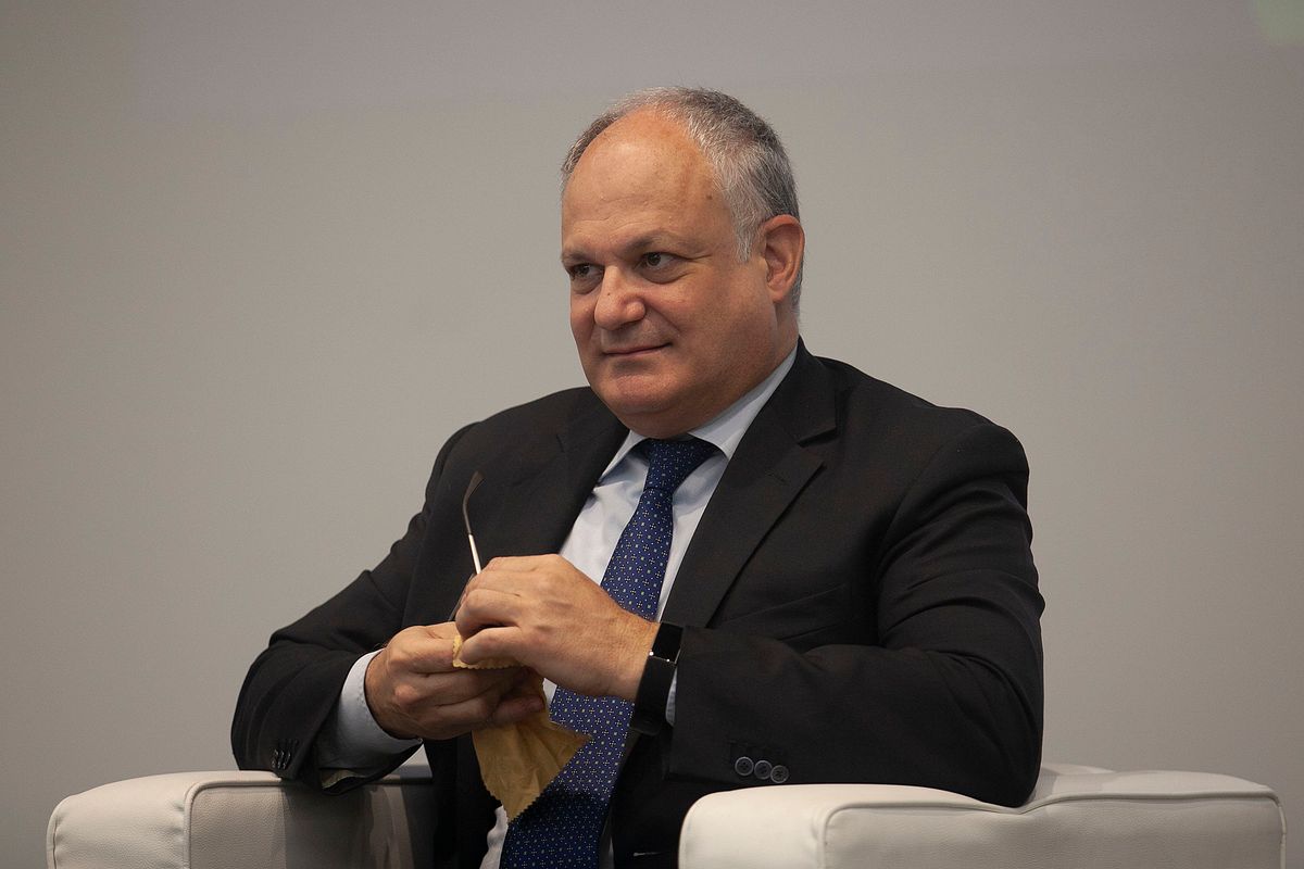 Le bugie di Renzi e Gualtieri spingono il Mes