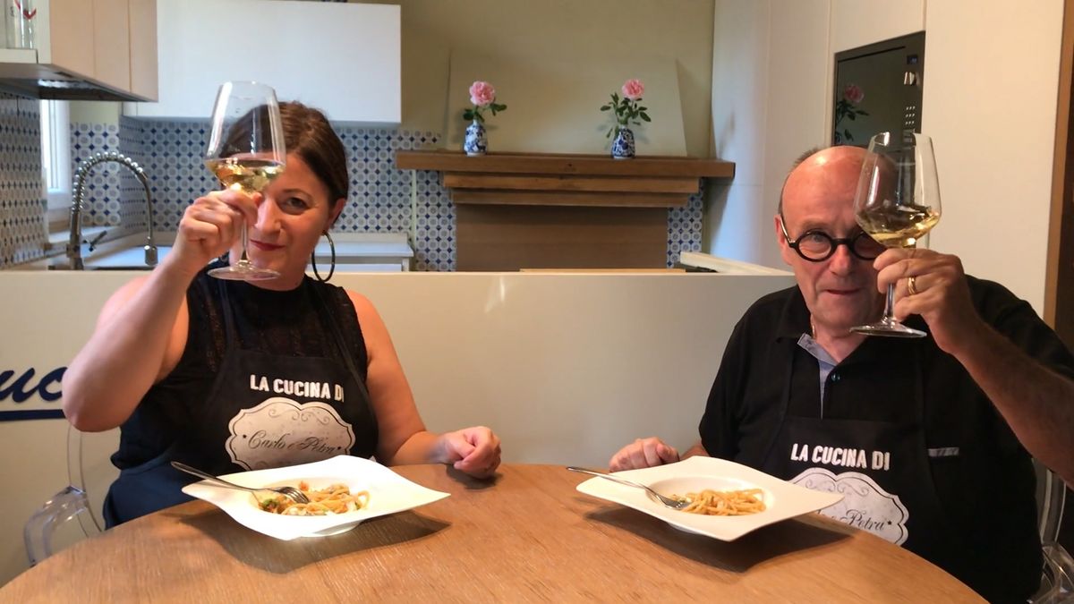 Le pillole di galateo di Petra e Carlo: il sottopiatto