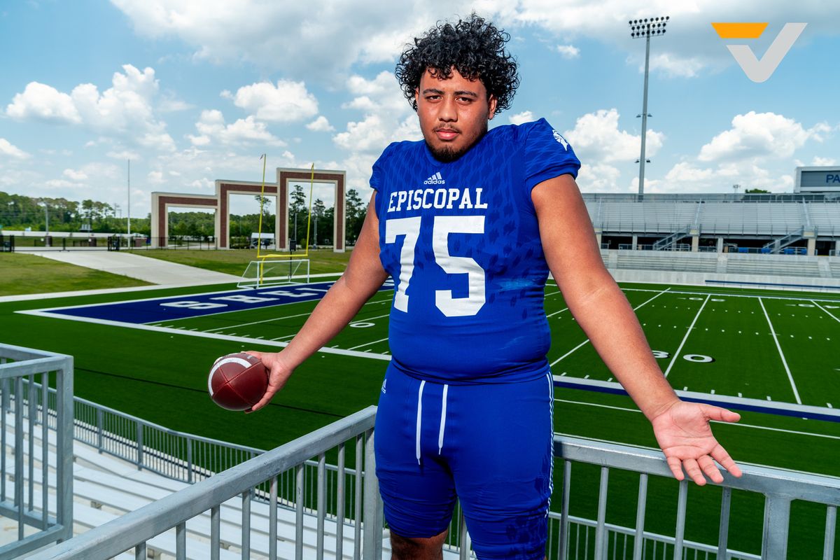 VYPE U: Episcopal Take Down the Mavericks 26-7