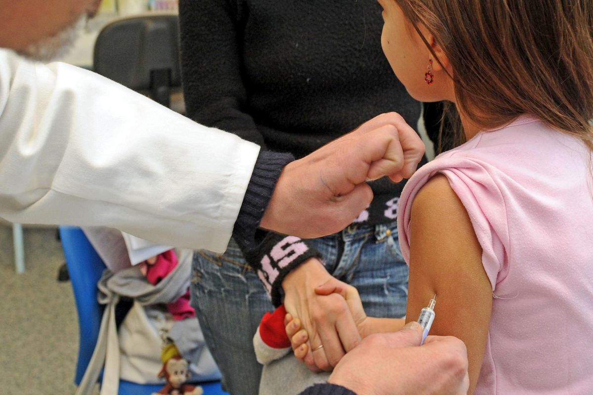 Passa la mozione senza l’obbligo vaccinale