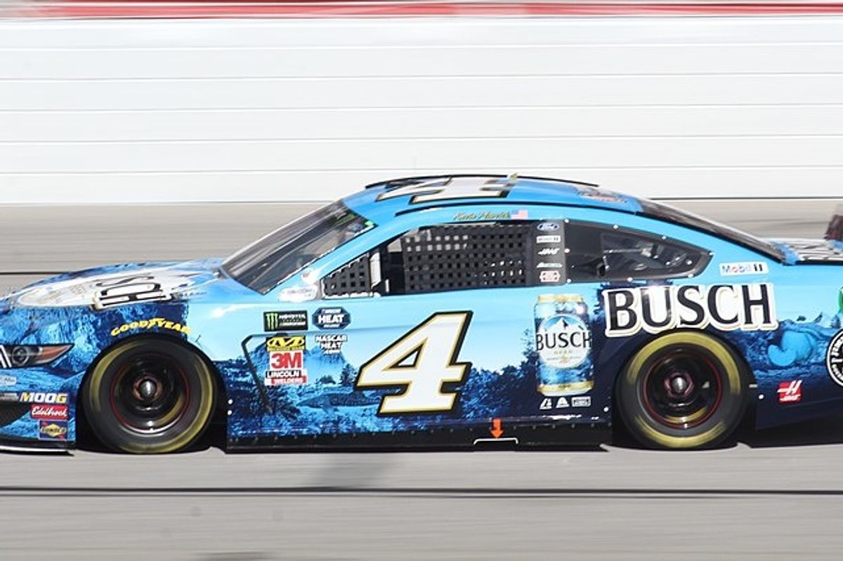 NASCAR rolls the dice in Vegas this weekend