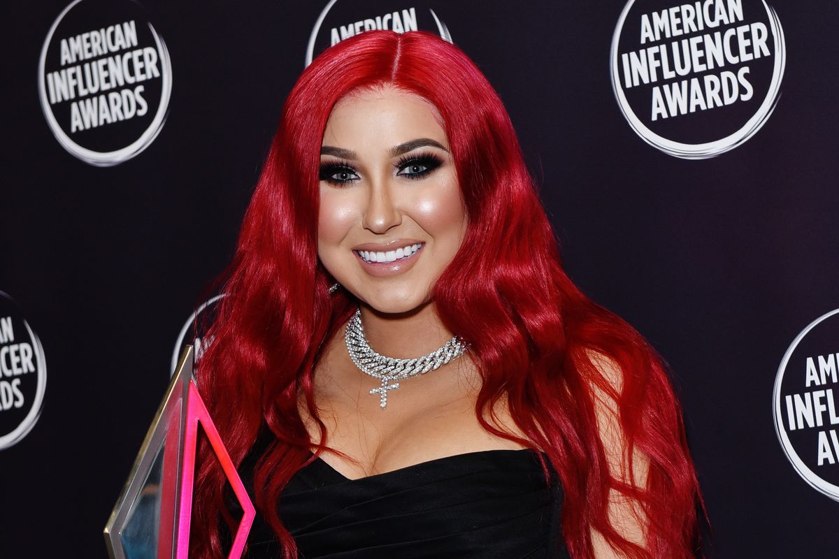 Jaclyn Hill Released a  Video Addressing Reports of Hair