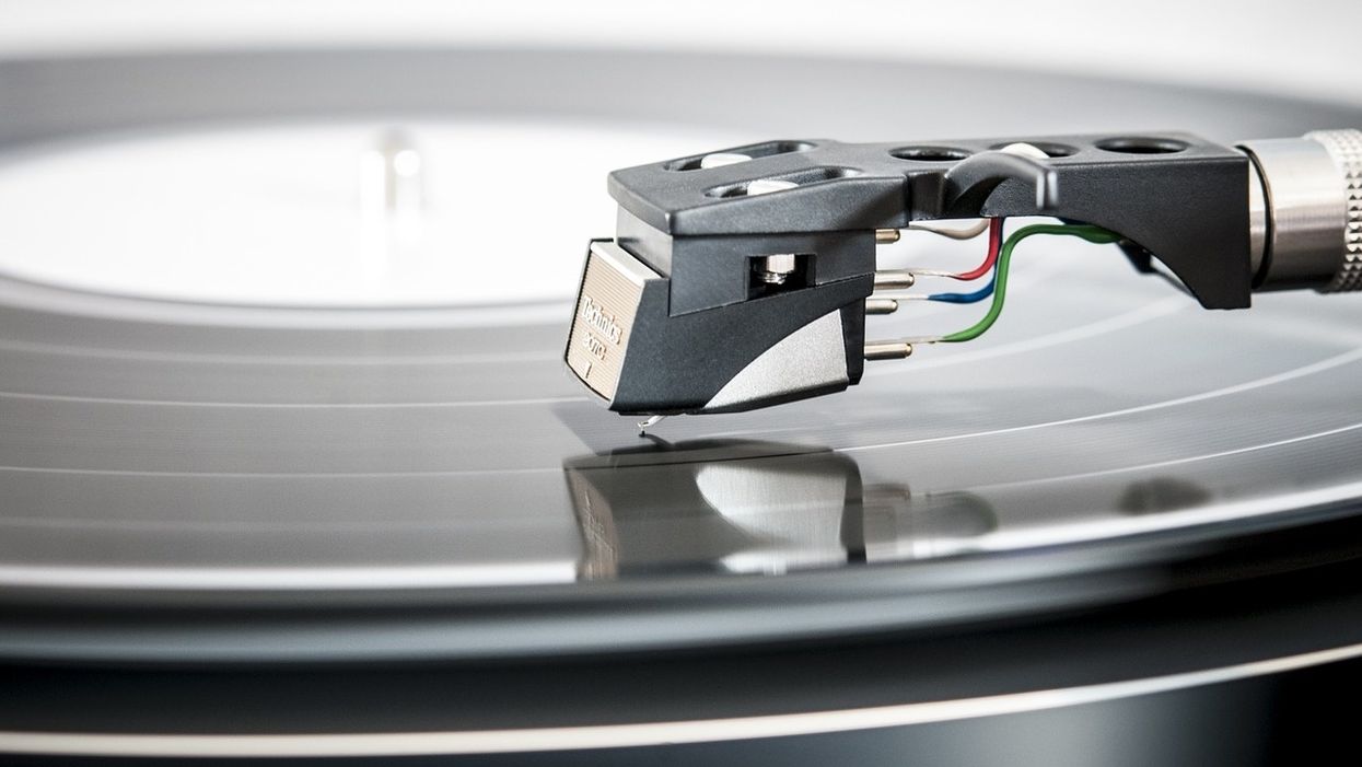 People Explain Which Outdated Piece Of Technology They Actually Prefer