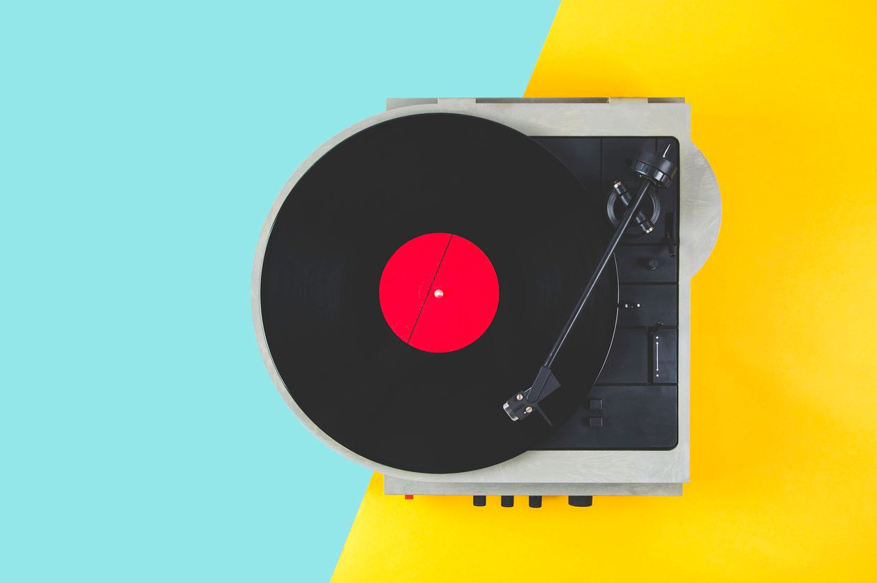 Fascino vinile. Per la prima volta in 34 anni, il 33 giri vende più del Cd