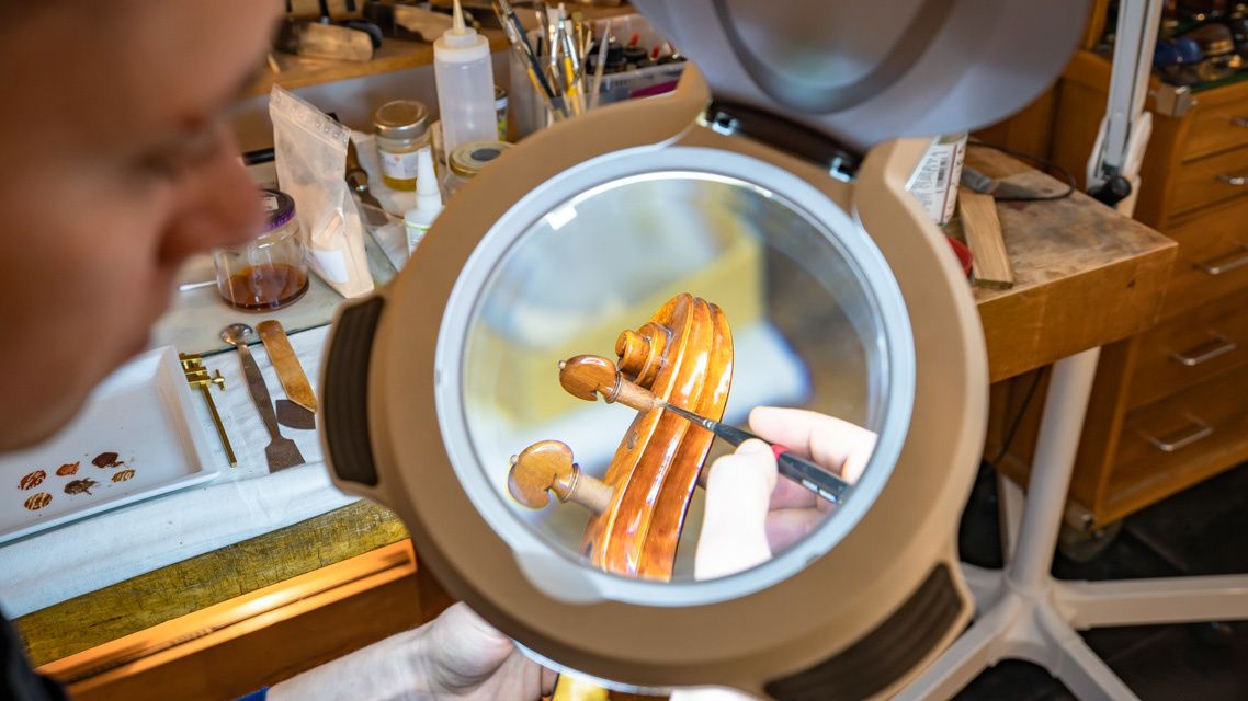 «Insegniamo ai giovani i mestieri d’arte»