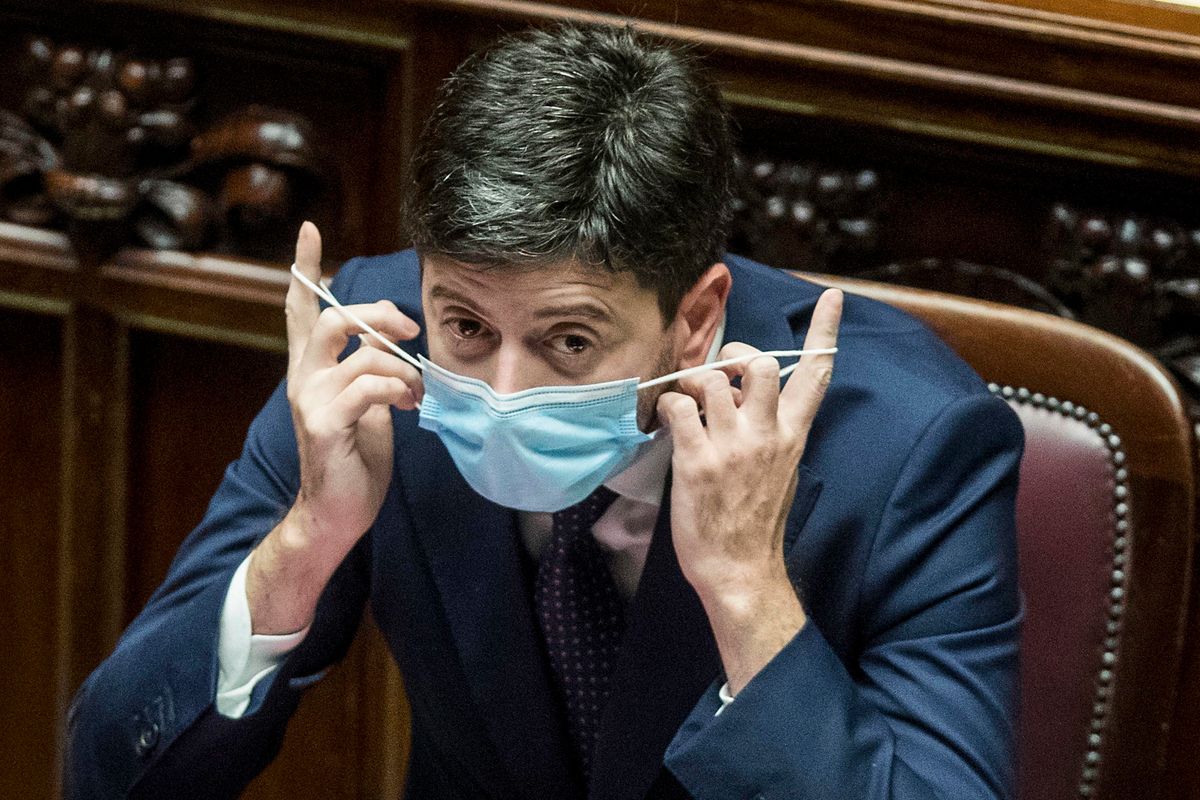 Ci risiamo: attività motorie in mascherina