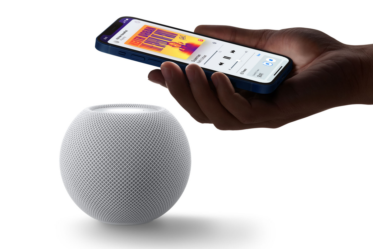 Apple HomePod Mini and the iPhone 12