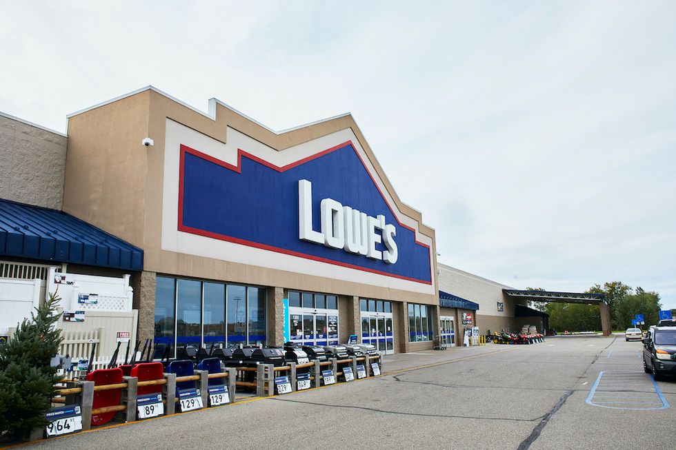 a photo of a Lowe's store front