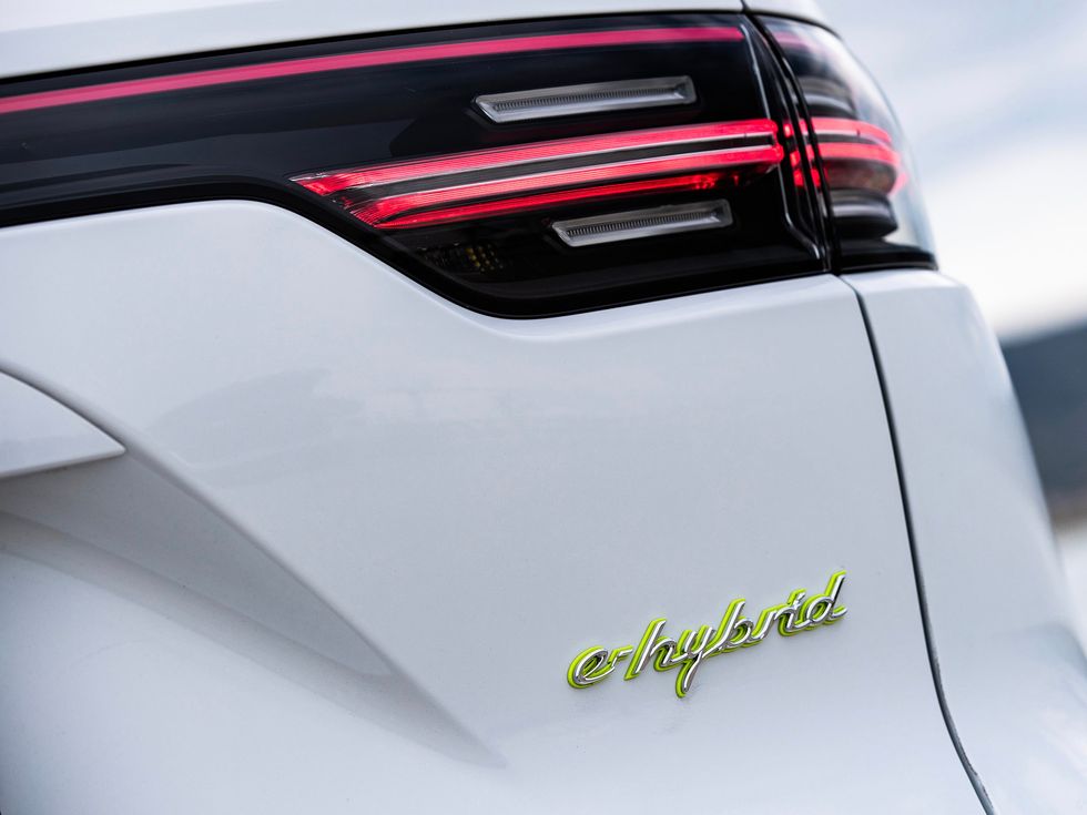 2021 Porsche Cayenne E-Hybrid