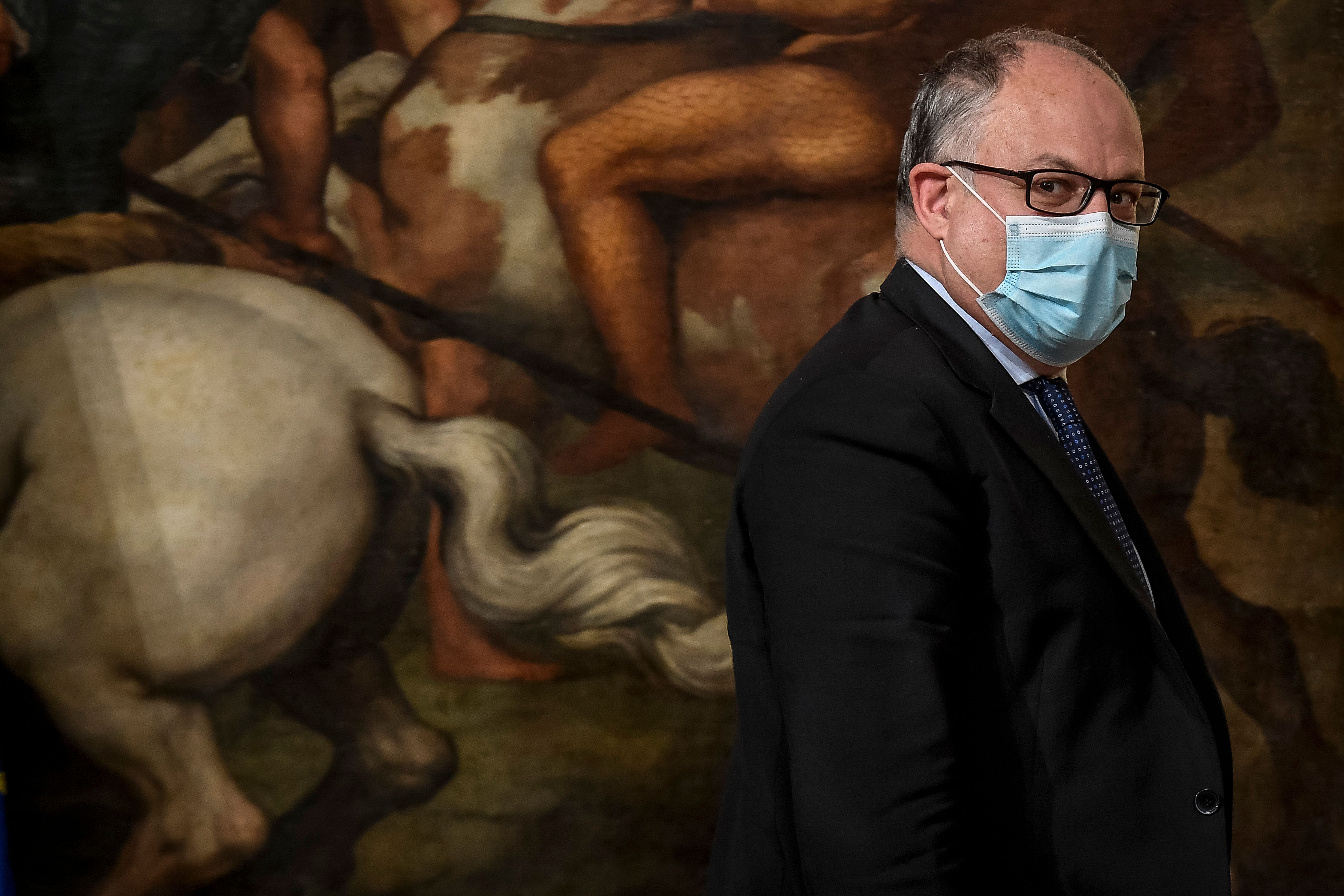 Mancano i soldi per i nuovi ristori ma Pd e M5s resuscitano il Mes