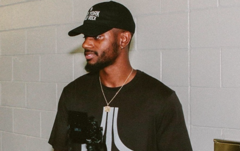 10 Best Songs From Bryson Tiller S Anniversary And Trapsoul Deluxe Albums