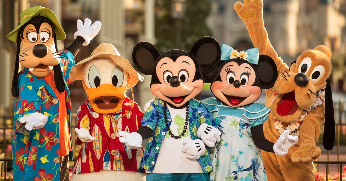 Disney Cast Members Expose Their Craziest Stories About Park Visitors ...