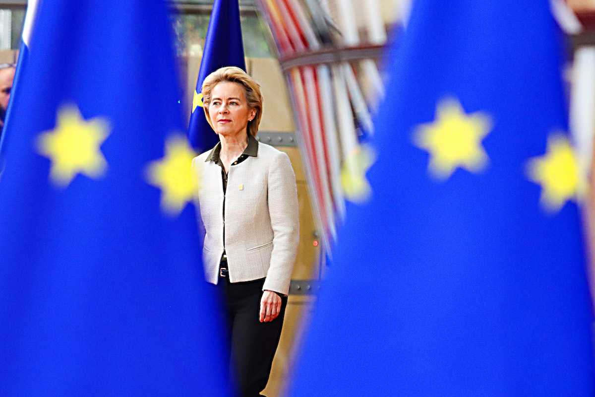 L’Europa sbugiarda Giuseppi sui vaccini