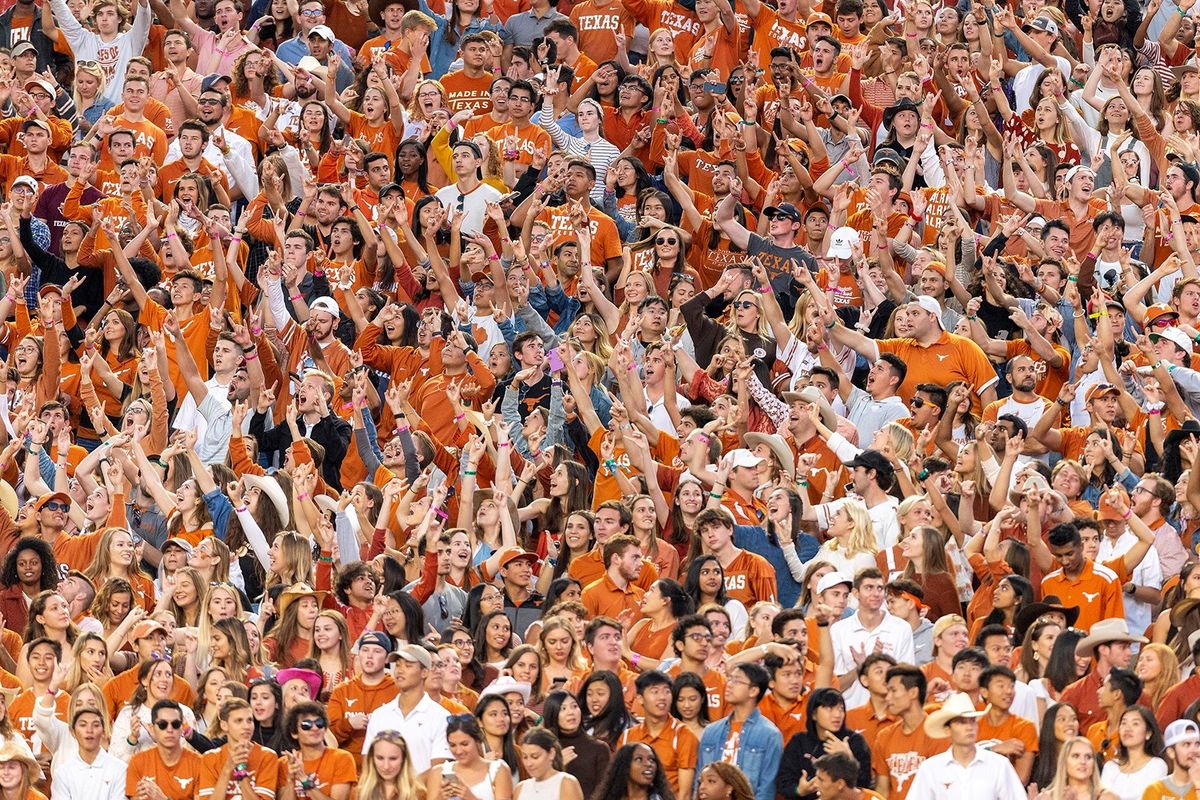 Longhorns plan for 100% stadium capacity in 2021 season