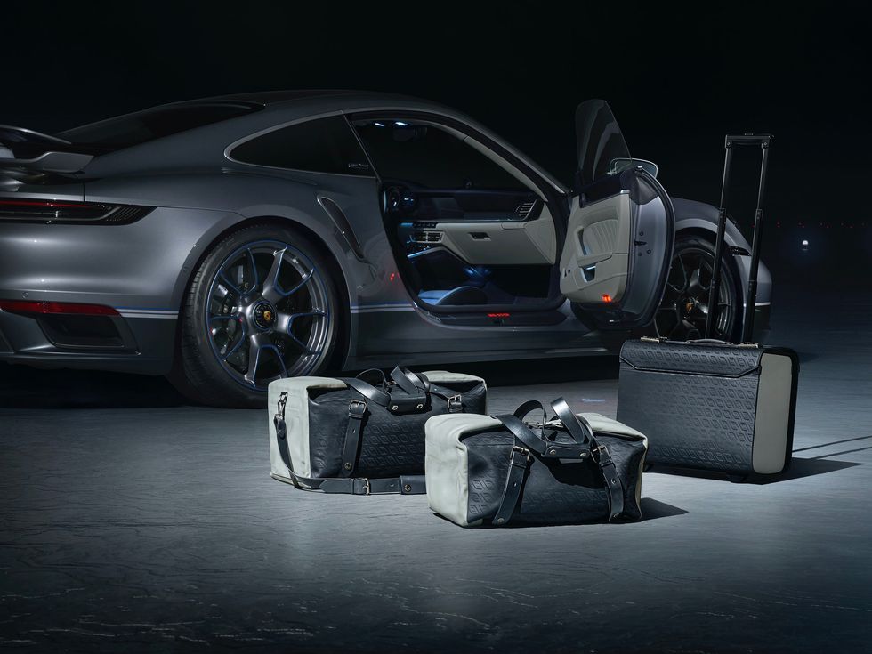 Porsche 911 Turbo S Duet