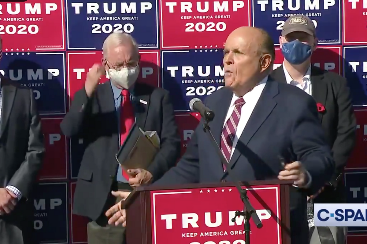 The One Where These Dummies Hold A Press Conference At The Wrong Four Seasons