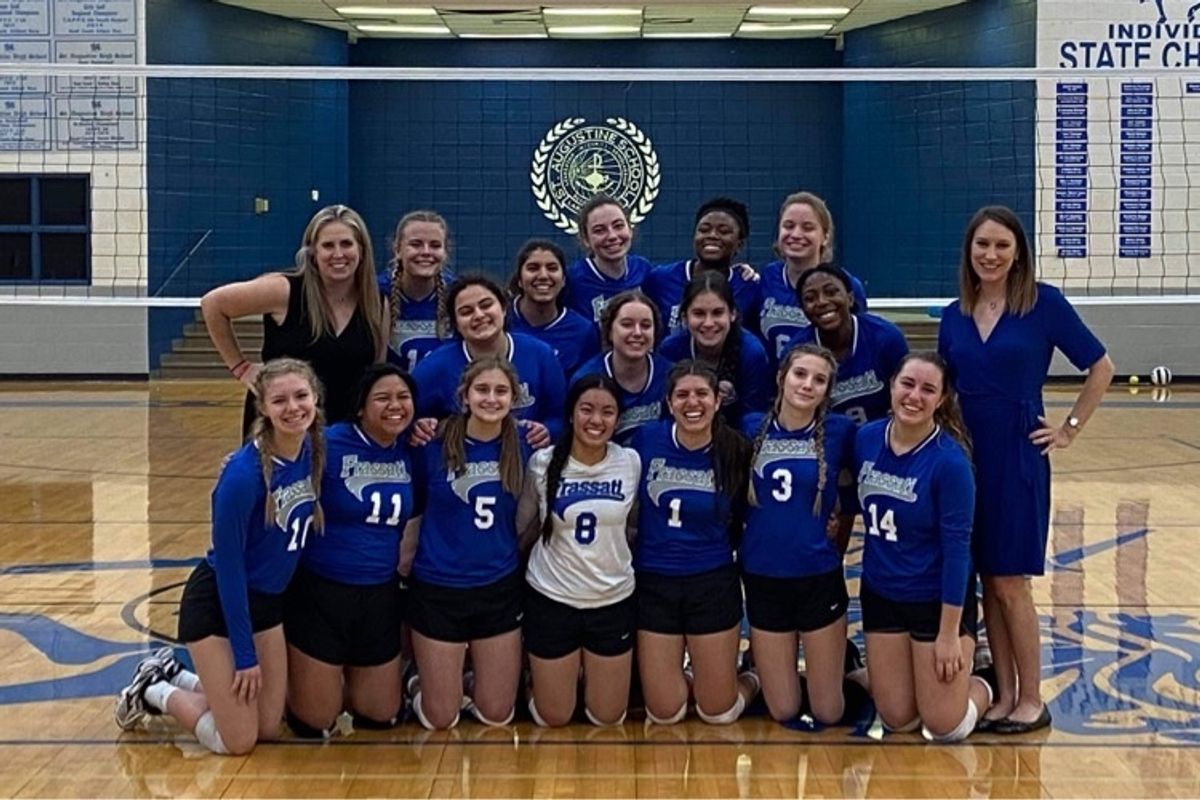 Frassati Volleyball Wins Bi-District Playoff
