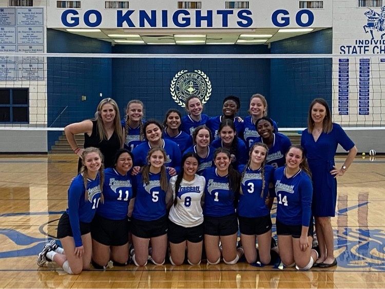 Frassati Volleyball Wins Bi-District Playoff