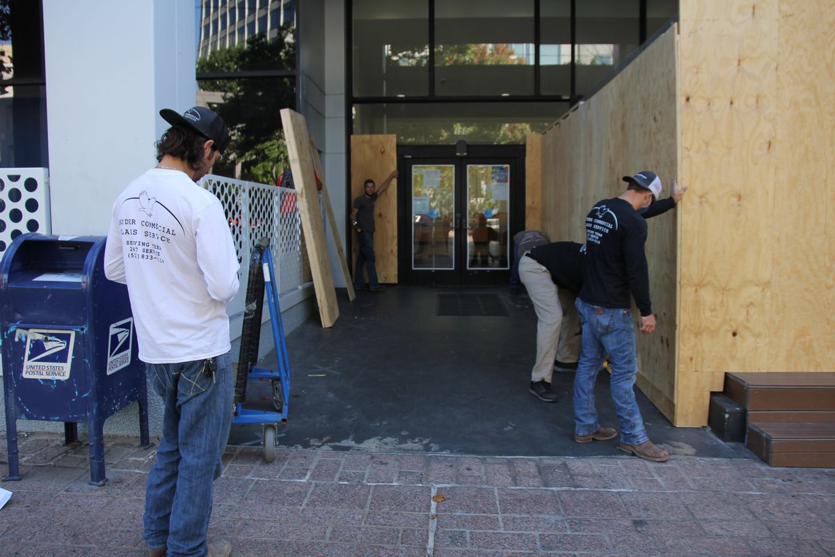 Austin begins unboarding downtown a week after Election Day