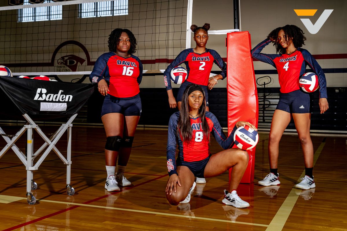 Aldine ISD Magazine Feature: Beaming with Confidence