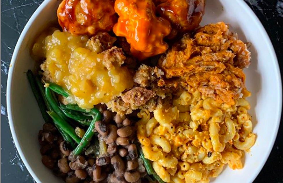 These 13 Vegan And Vegetarian Dishes Will Blow Your Thanksgiving Turkey Lovers Away