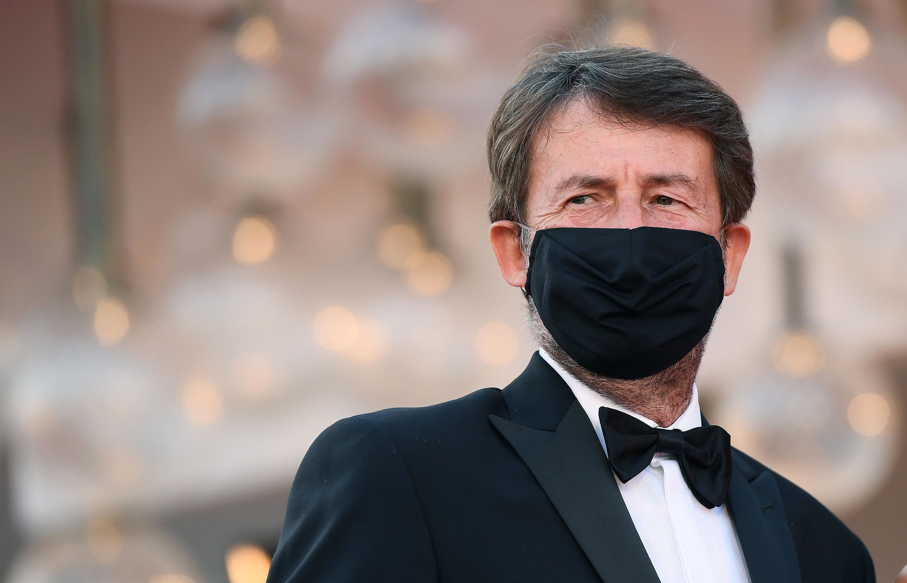 Soldi per Arcuri e l’Istituto Luce. Alle piccole  imprese solo schiaffi